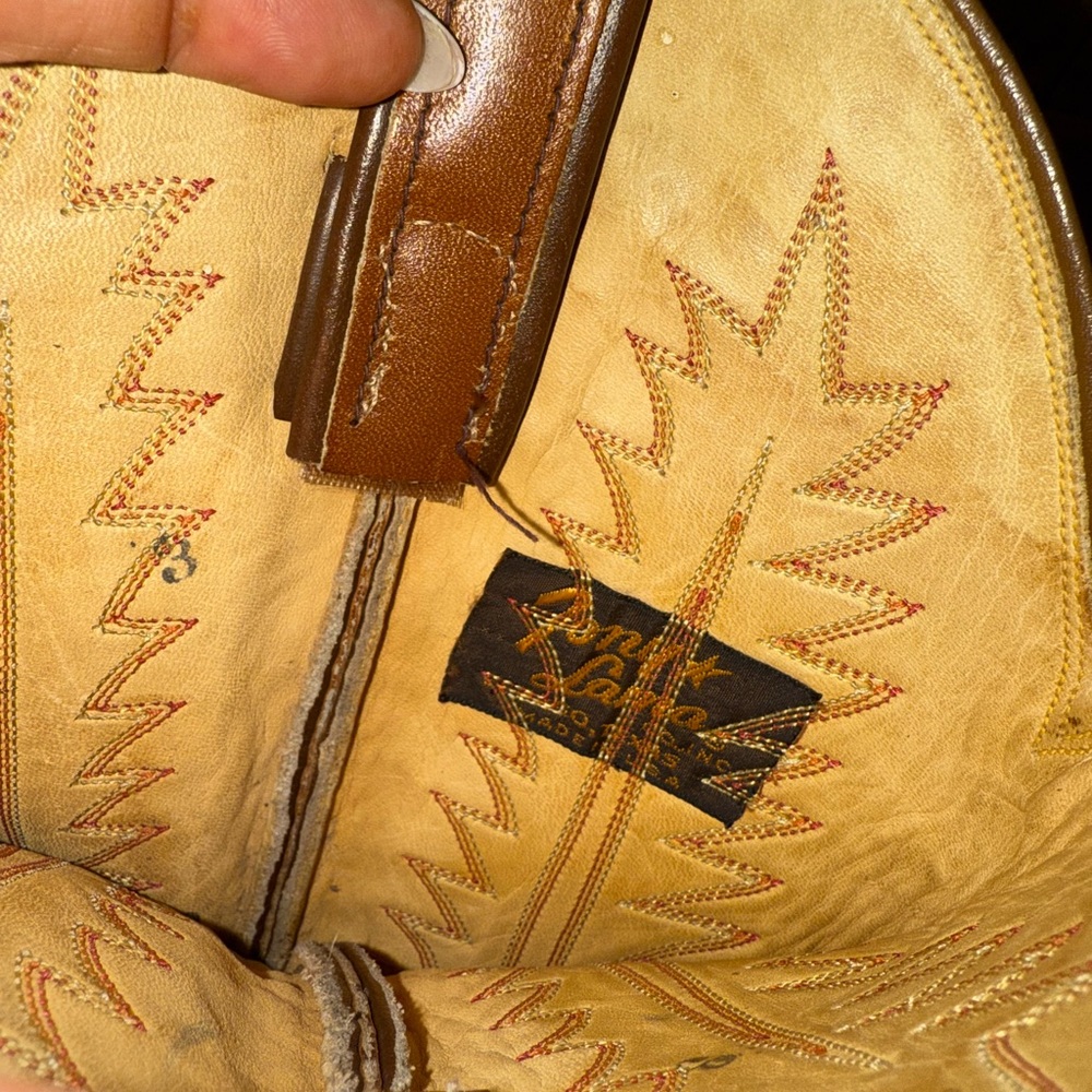 Vintage Tony Lama Tan and Brown Cowboy Boots - Picture 7 of 8